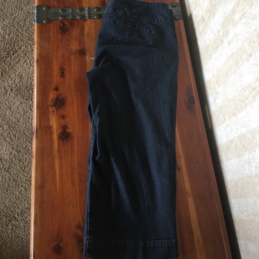 Dockers Mid Rise Curvy Denim Capris